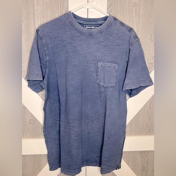 D18.04 Eddie Bauer Men's Legend Indigo Wash Short-Sleeve Pocket T-Shirt M - Picture 1 of 3